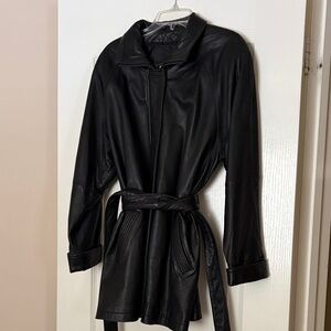 Elegant Black Leather Women's Jacket